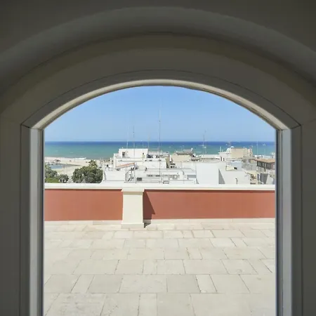 Palazzo Della Torre 204 - Terrace Sea View Apartment Bari
